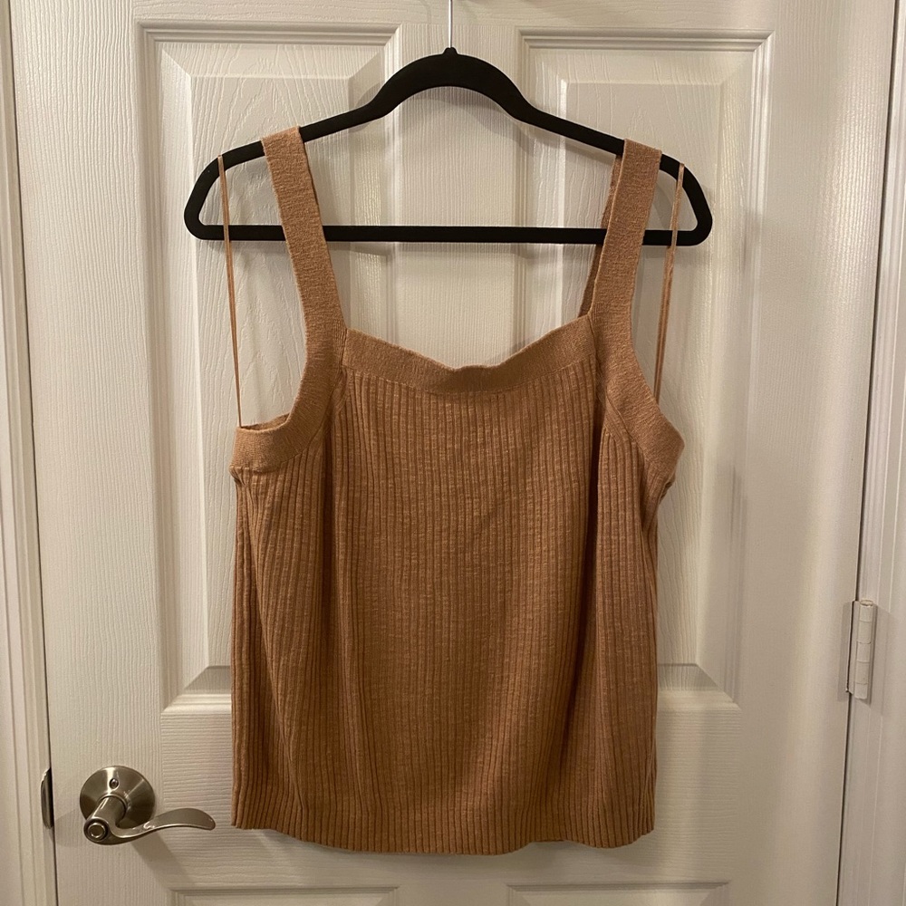 NWT ribbed knit cami